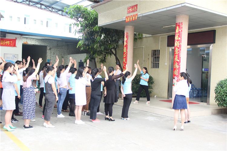 胡金花用自己的行動證明了，她在這次培訓(xùn)中所學(xué)習(xí)到內(nèi)容，更傳遞了“愛”的精神理念。